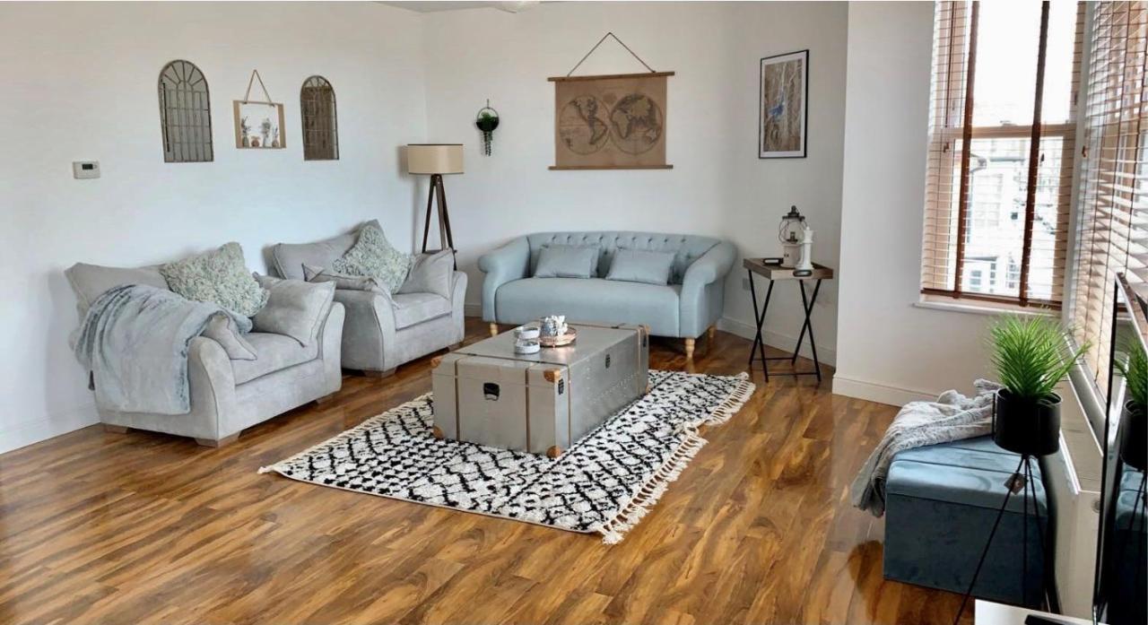 Penthouse, 2 Bedroom Apartment Great Yarmouth Buitenkant foto